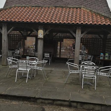 The Buck Hotel Thornton Dale Exterior photo